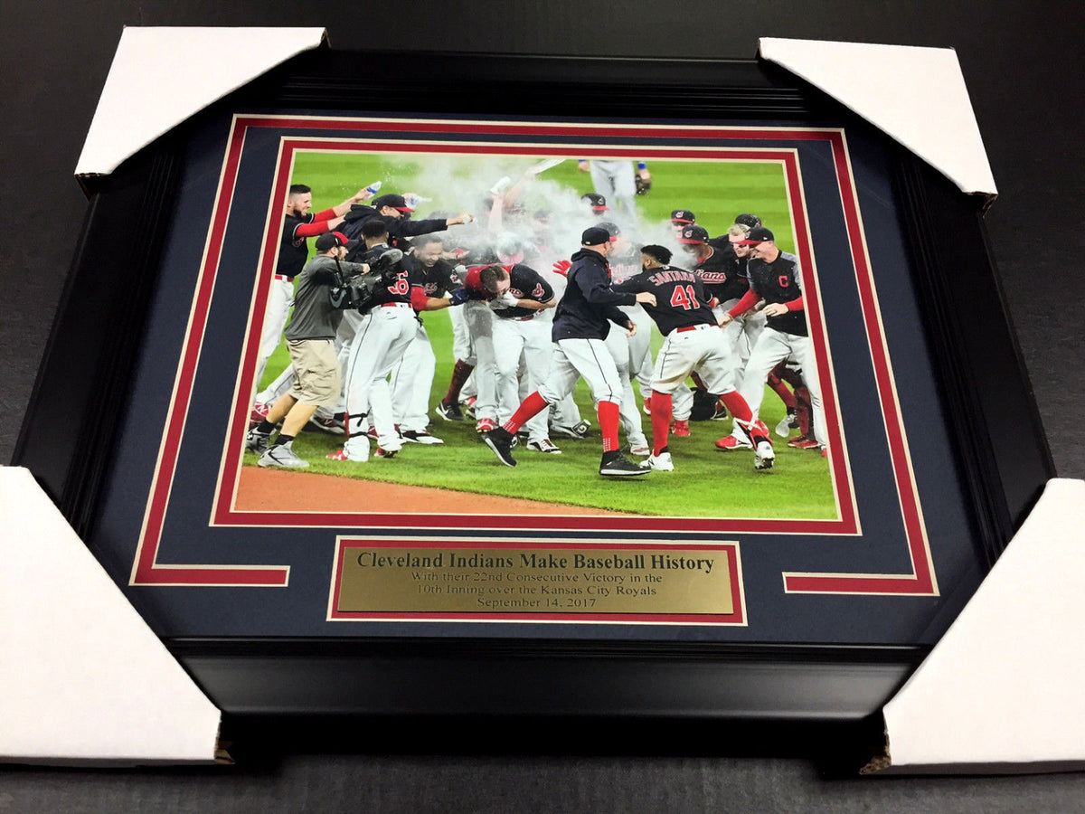 Cleveland Indians 2017 MLB Record 22 Wins Straight 8x10 Framed Team Photo