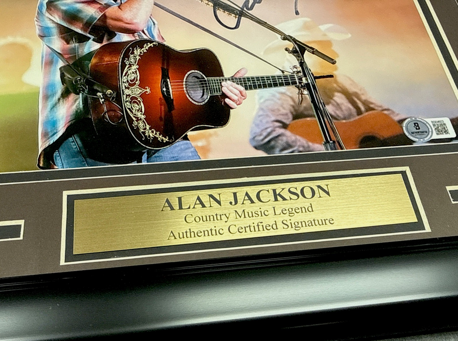 ALAN JACKSON COUNTRY MUSIC AUTOGRAPHED SIGNED 8X10 PHOTO FRAMED BAS BECKETT HOLO