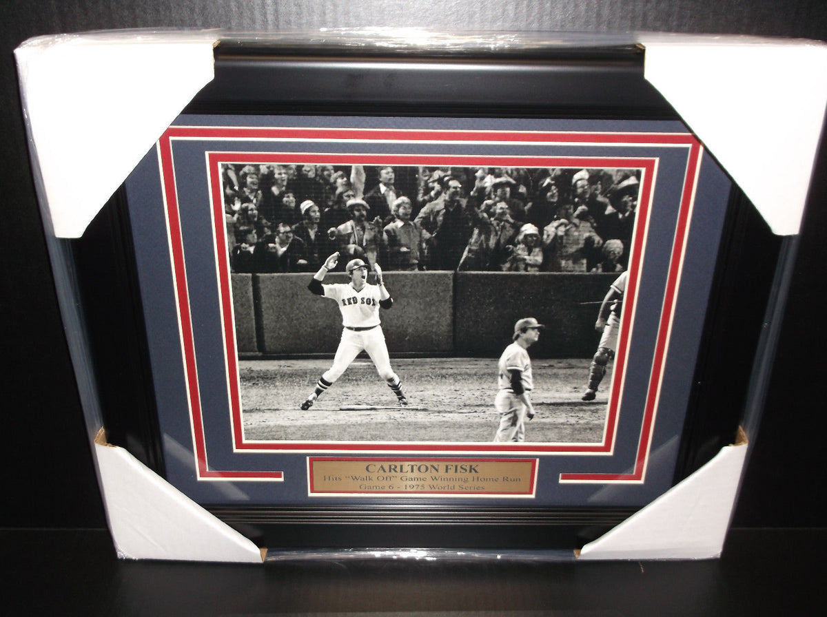 Carlton Fisk Walk Off Home Run Game 6 1975 World Series 8x10 Photo Framed