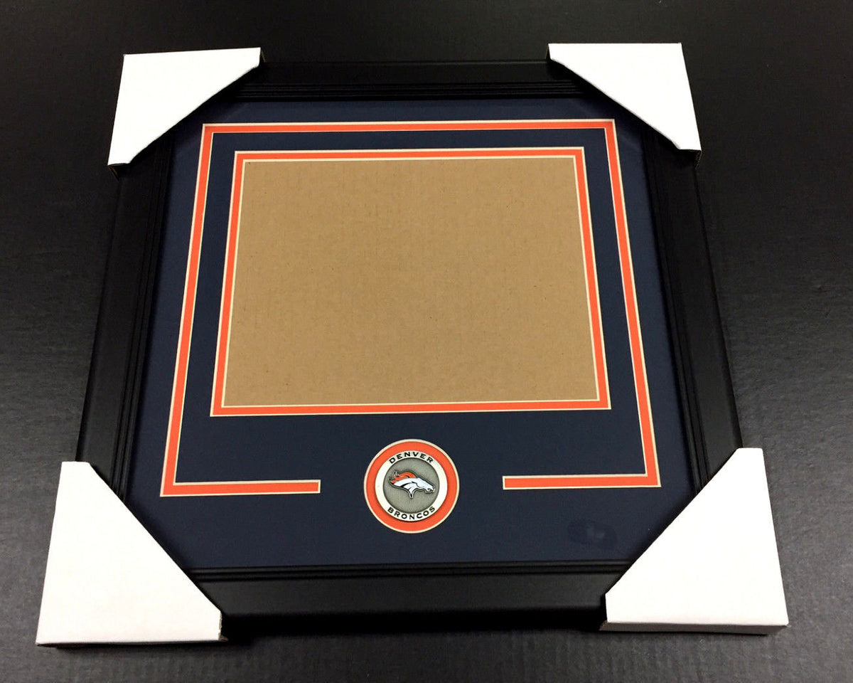 Denver Broncos Medallion Horizontal Photo Frame Kit 8x10