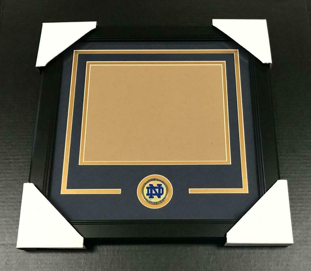 Notre Dame Fighting Irish Medallion Frame Kit for Horizontal 8x10 Photo