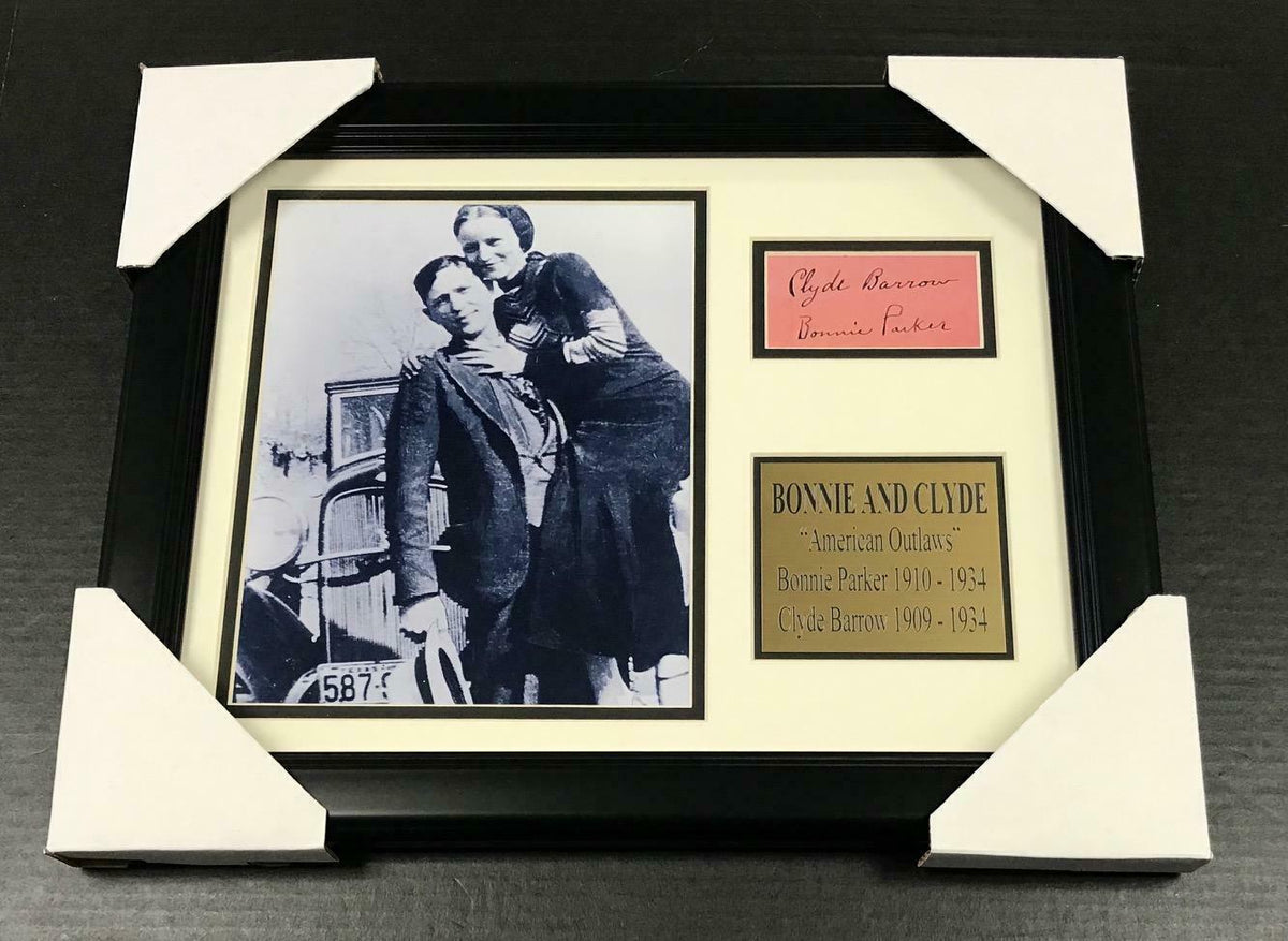Bonnie and Clyde Autographed Cut Signature Facsimile Framed 8x10 Photo