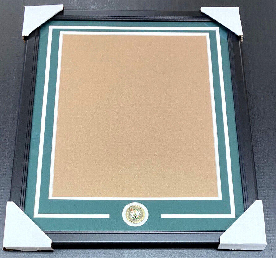Boston Celtics Medallion Vertical 16x20 Photo Frame Kit