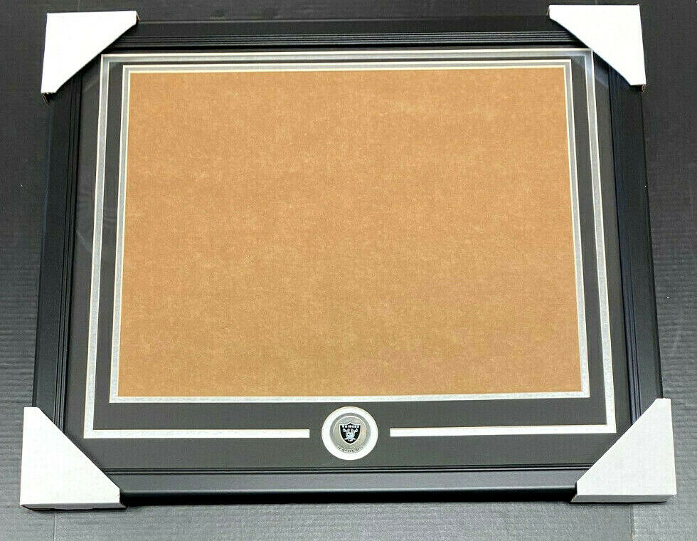 Las Vegas Oakland Raiders Medallion Frame Kit for 16x20 Horizontal Photo