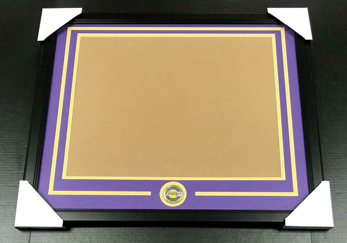 Los Angeles Lakers Medallion Frame Kit 16x20 Photo Double Mat Horizontal