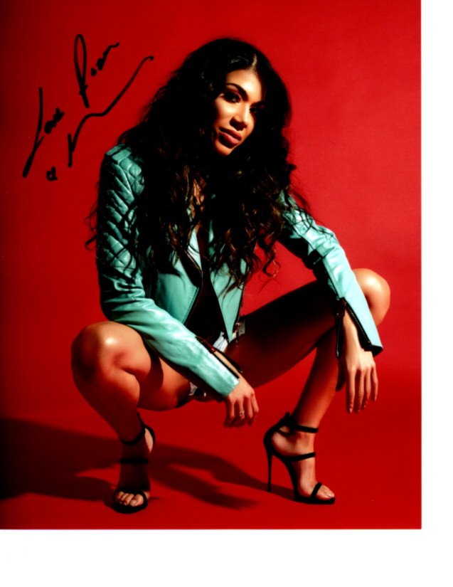 Rosa Mendes Autographed 8x10 Photo