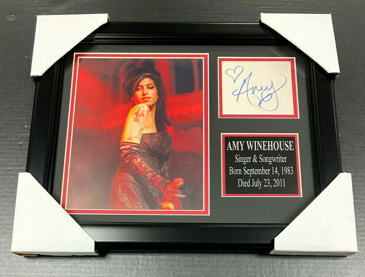 Amy Winehouse Facsimile Autographed Reprint Framed Magazine 8x10 Photo