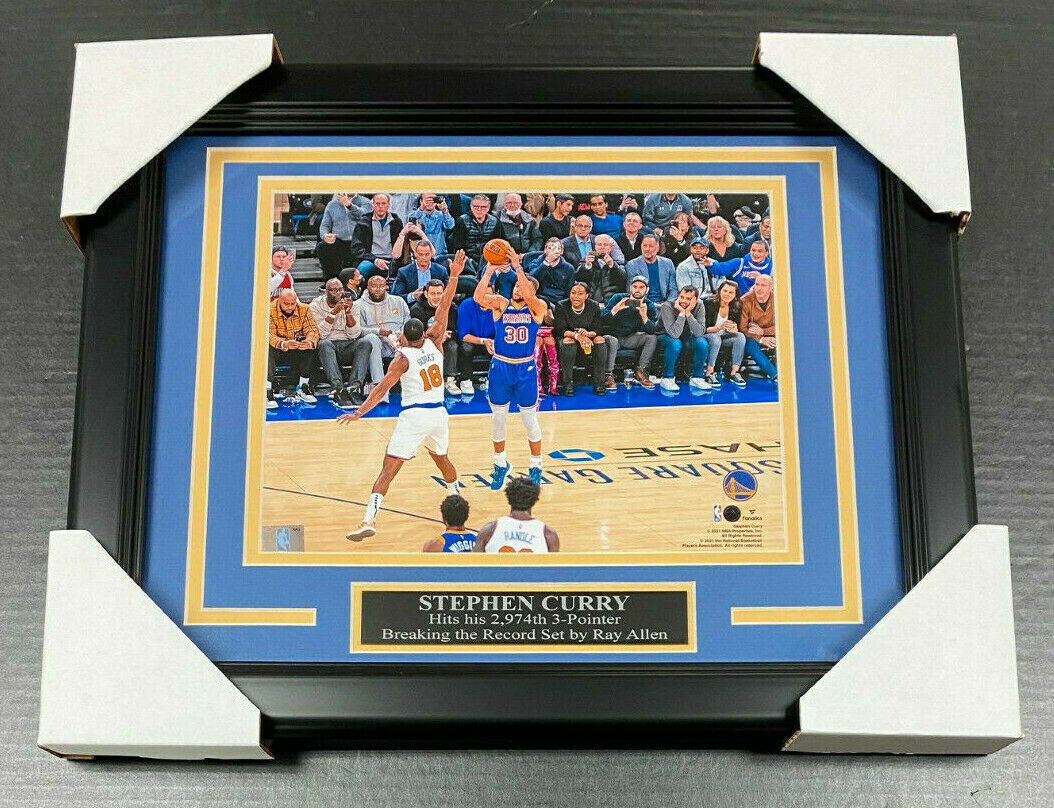Stephen Curry 3 Pointer Breaks Record Golden State Warriors Framed 8x10 Photo