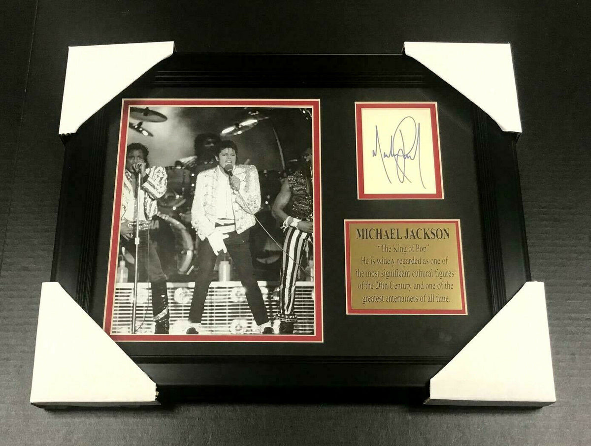 Michael Jackson Facsimile Autographed Magazine 8x10 Photo