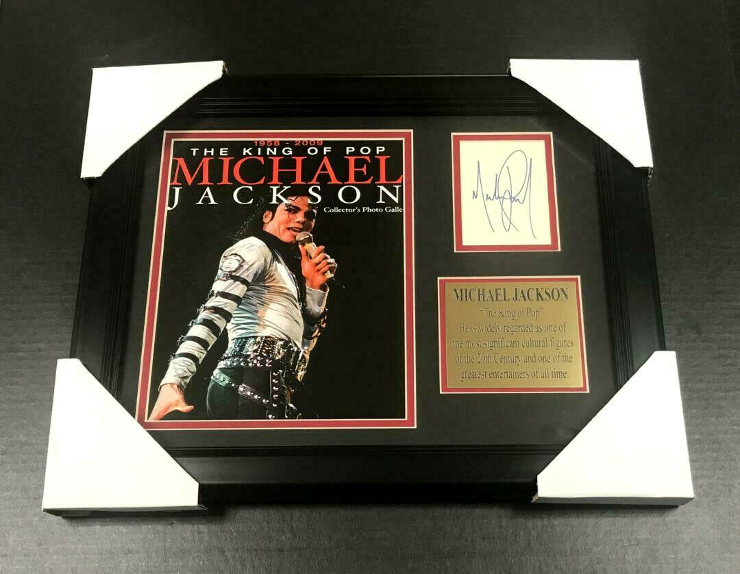 Michael Jackson Facsimile Autographed Magazine 8x10 Photo