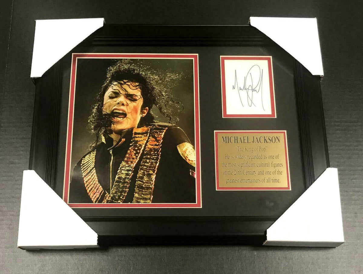 Michael Jackson Facsimile Autographed Magazine 8x10 Photo