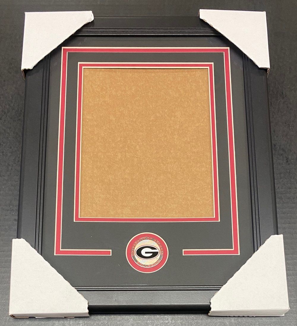 Georgia Bulldogs University Medallion Frame Kit 8x10 Vertical Photo