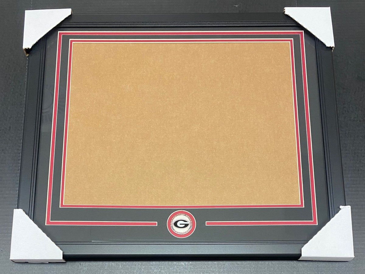 Georgia Bulldogs University Medallion Frame Kit 16x20 Horizontal Photo with Mat
