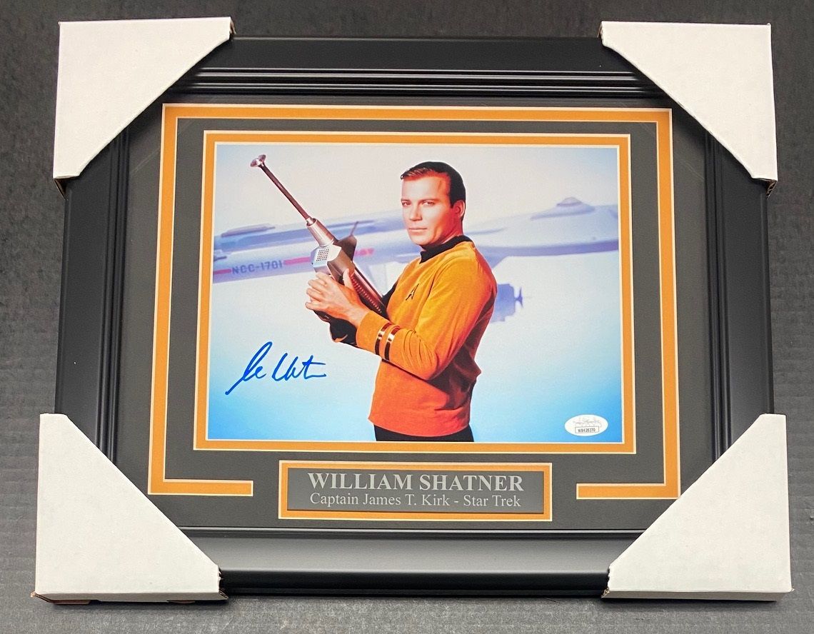 William Shatner Star Trek Captain Kirk Autographed 8x10 Photo Framed JSA COA