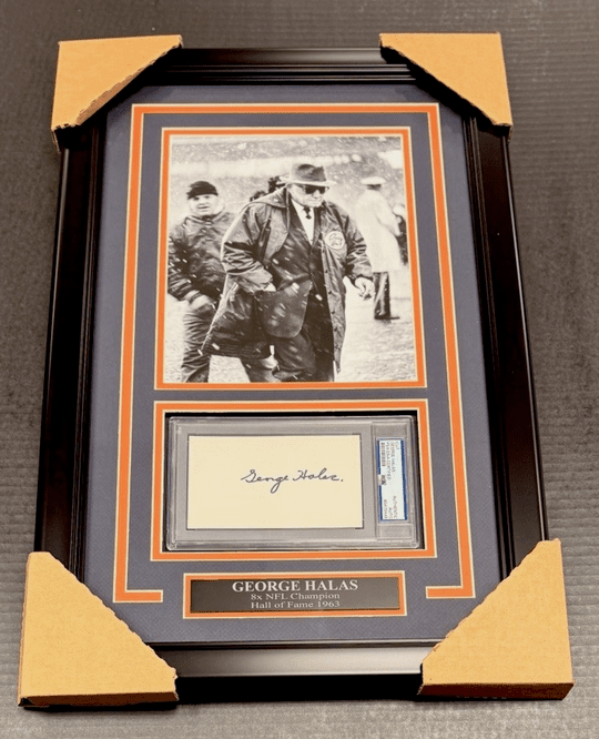 George Halas Chicago Bears Autographed Index Cut with Framed 8x10 Photo PSA SLAB
