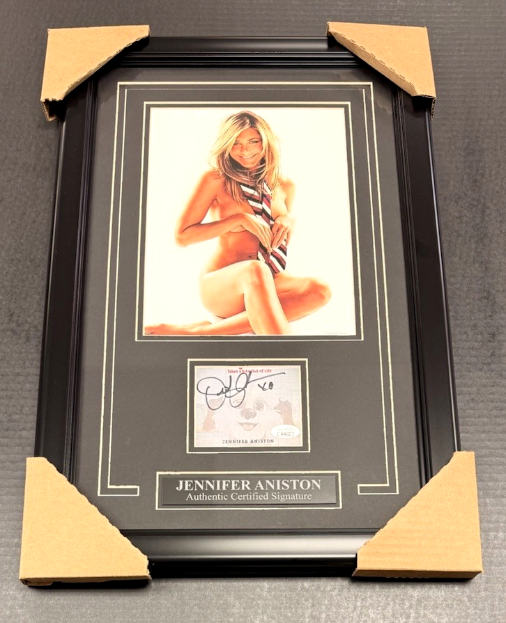 Jennifer Aniston Signed Authentic Autographed Cut Framed 8x10 Photo Beckett BAS
