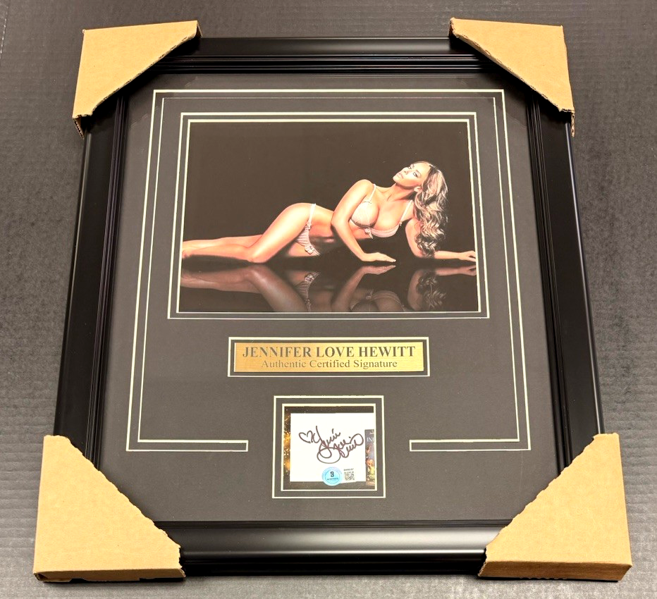 Jennifer Love Hewitt Autographed Cut Framed 8x10 Photo Beckett Authentic