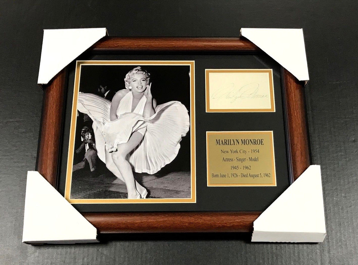 Marilyn Monroe Facsimile Reprint Framed 8x10 Photo New York City