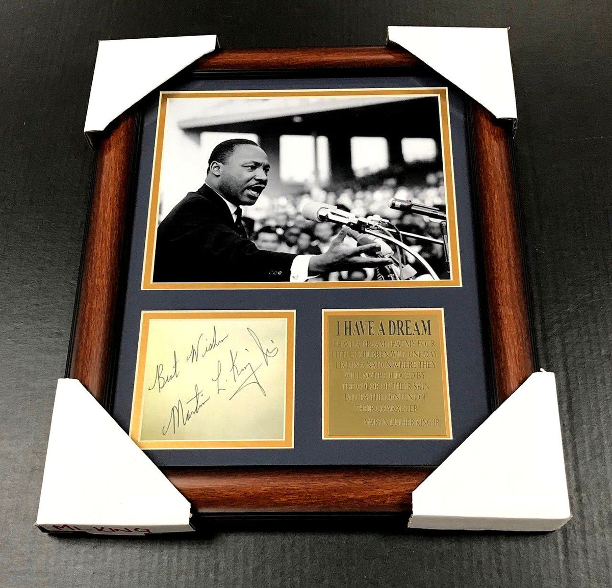 Martin Luther King Jr. Facsimile Autograph Reprint Framed 8x10 Photo