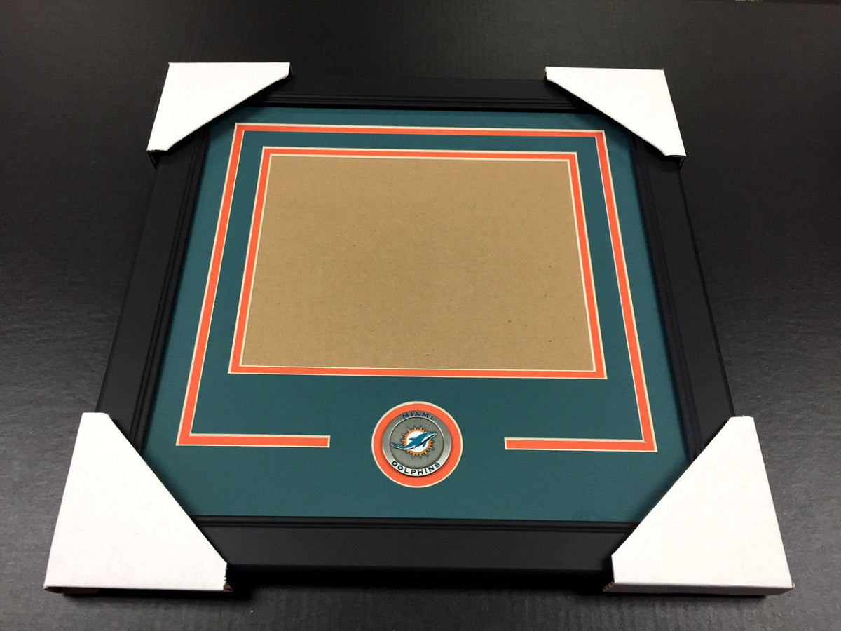Miami Dolphins Medallion Frame Kit 8x10 Photo Double Mat Horizontal