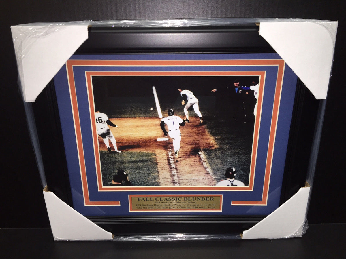 Mookie Wilson Bill Buckner 8x10 Photo 1986 World Series Framed New York Mets