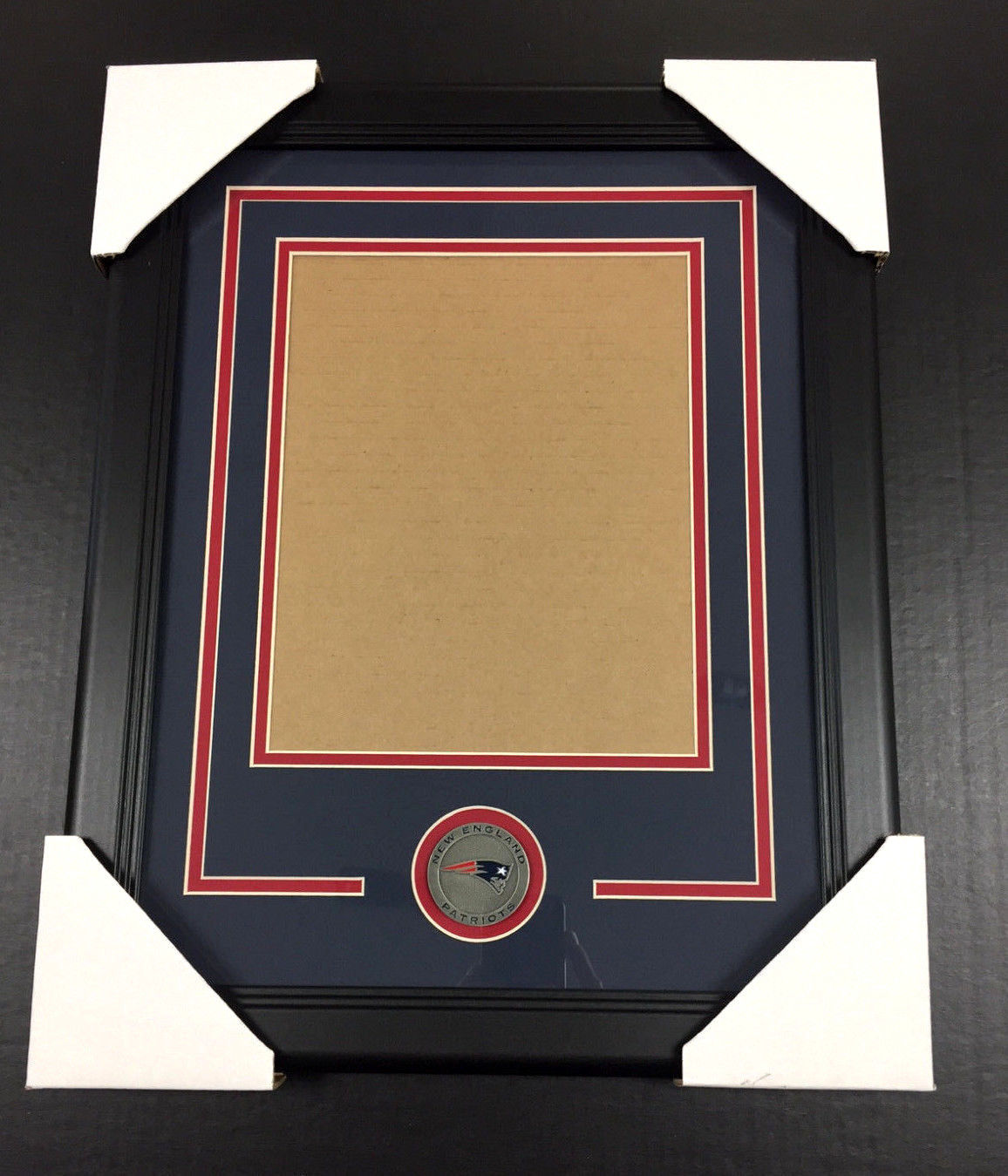 New England Patriots Medallion Frame Kit 8x10 Photo Double Mat Vertical