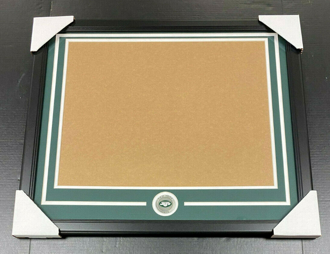 New York Jets Medallion Frame Kit 16x20 Photo Double Mat Horizontal