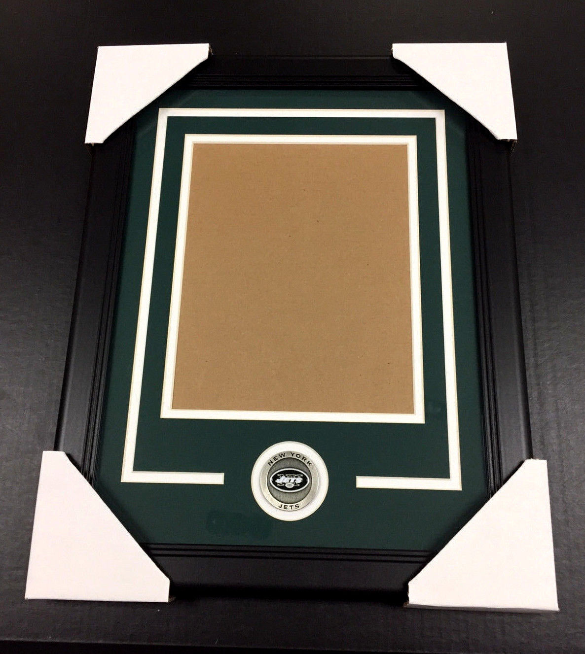 New York Jets Medallion Frame Kit 8x10 Photo Double Mat Vertical