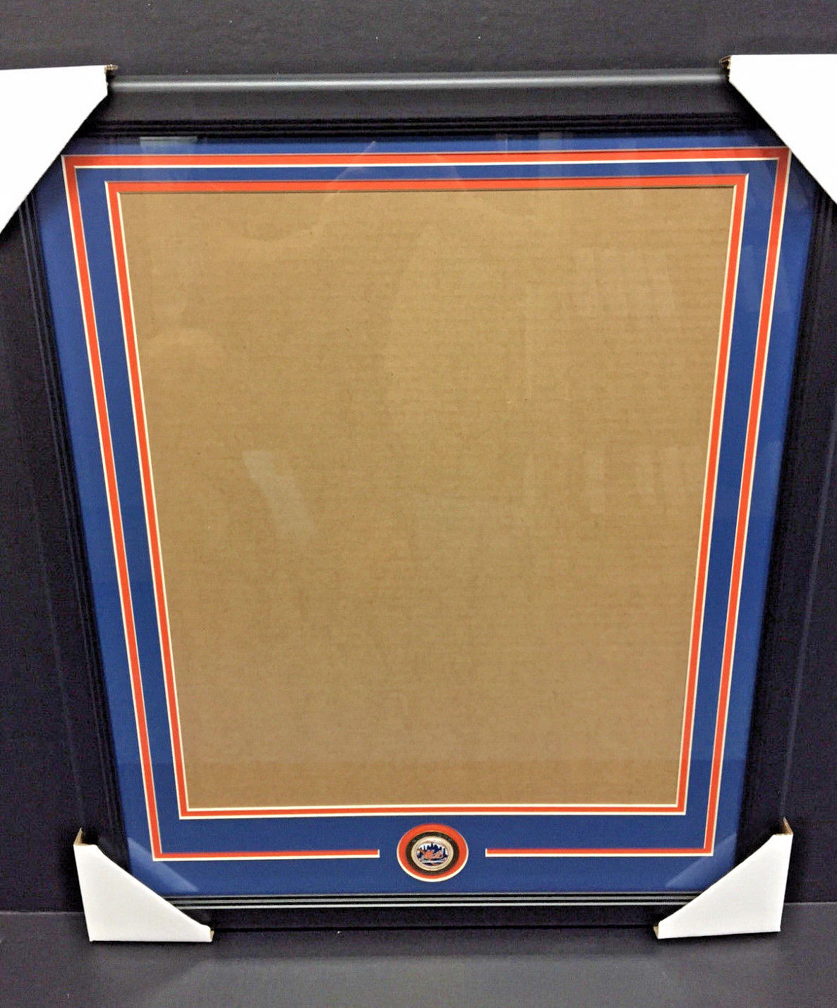 New York Mets Medallion Frame Kit 16x20 Photo Double Mat Vertical