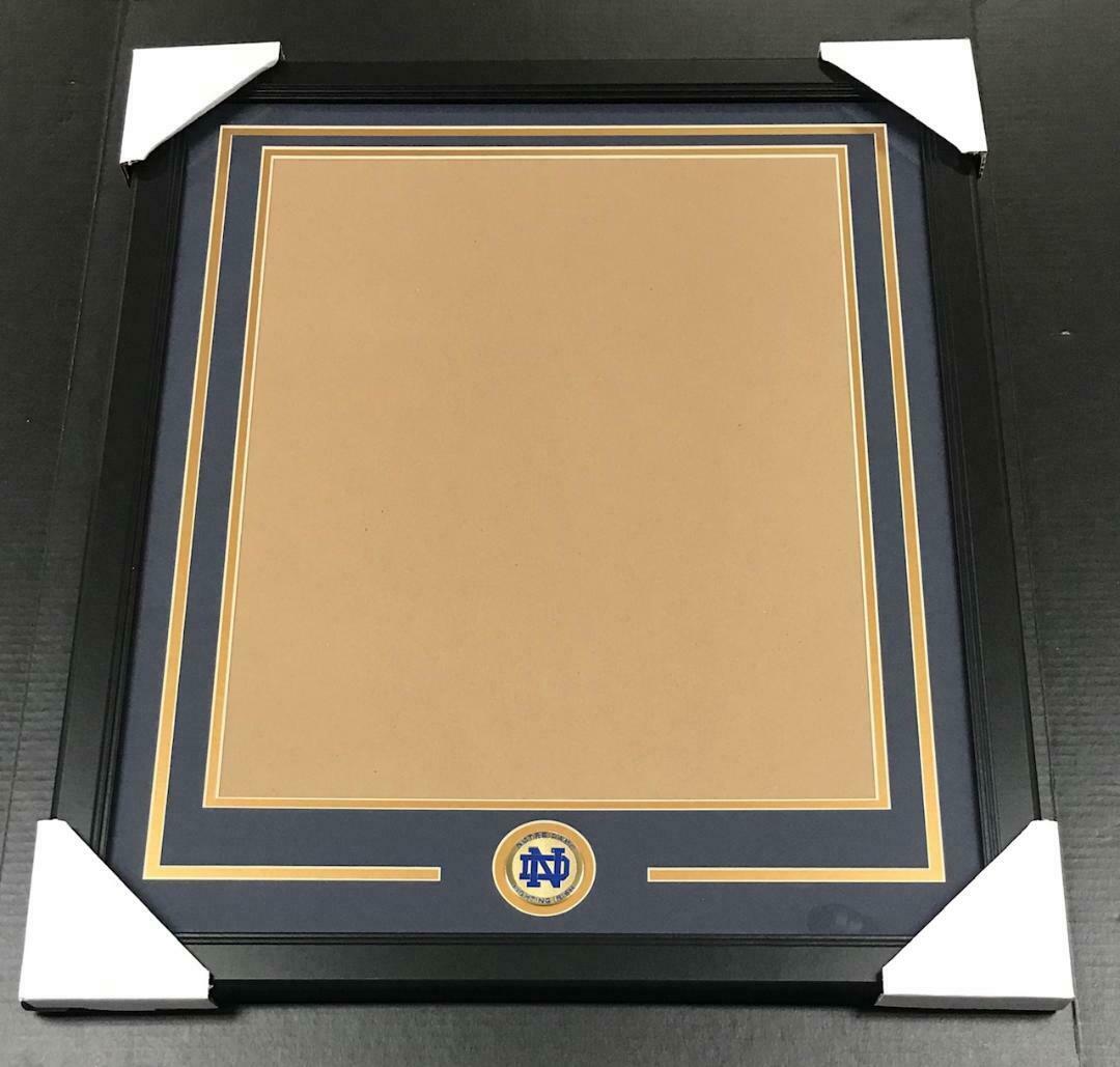 Notre Dame Fighting Irish Medallion Frame Kit for Vertical 16x20 Photo