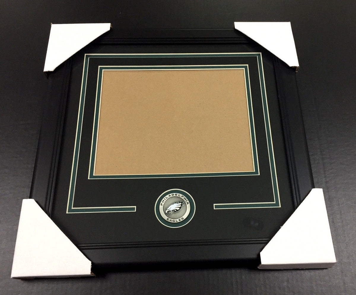 Philadelphia Eagles Medallion 8x10 Photo Double Mat Frame Kit Horizontal