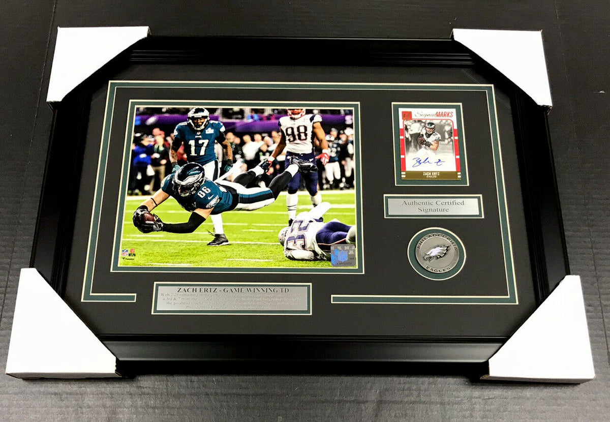 Zach Ertz Super Bowl LII TD Eagles Autographed Card Framed 8x10 Photo